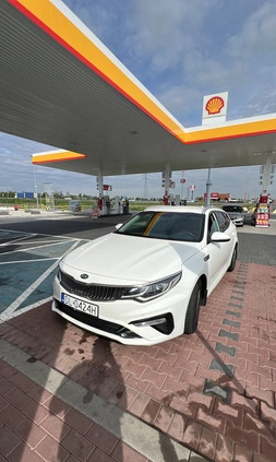 Kia Optima cena 58500 przebieg: 177500, rok produkcji 2019 z Legnica małe 106